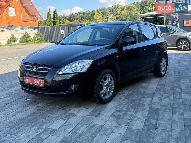 Хетчбек Kia Ceed 2009 в Луцьку