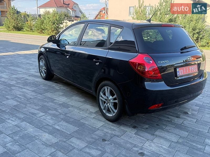 Хетчбек Kia Ceed 2009 в Луцьку