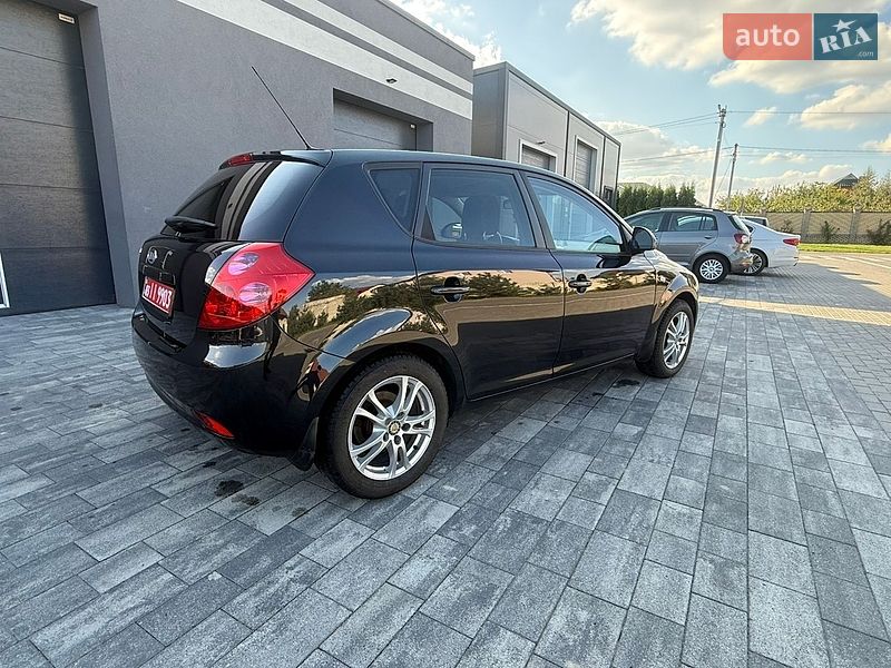 Хетчбек Kia Ceed 2009 в Луцьку