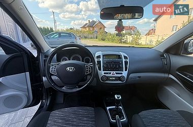 Хетчбек Kia Ceed 2009 в Луцьку