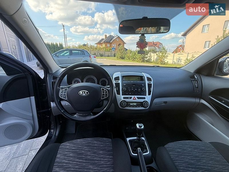 Хетчбек Kia Ceed 2009 в Луцьку