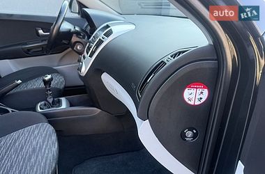 Хетчбек Kia Ceed 2009 в Луцьку