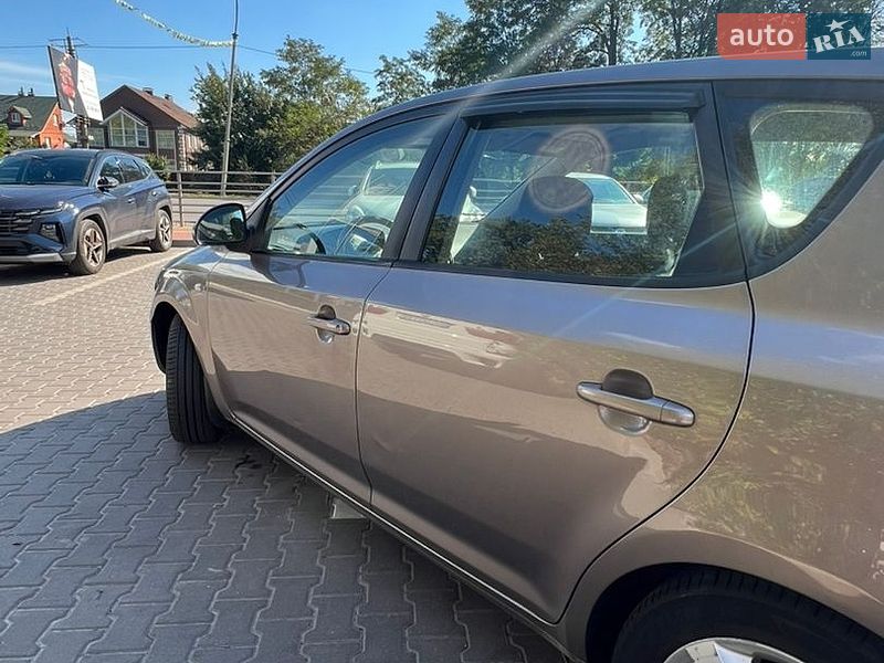 Хэтчбек Kia Ceed 2007 в Киеве фото 5 Хэтчбек Kia Ceed 2007 в Киеве