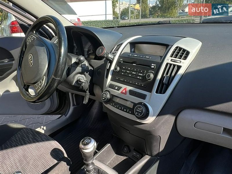 Хэтчбек Kia Ceed 2007 в Киеве фото 7 Хэтчбек Kia Ceed 2007 в Киеве