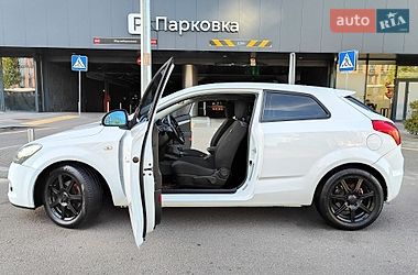 Хэтчбек Kia Ceed 2009 в Киеве