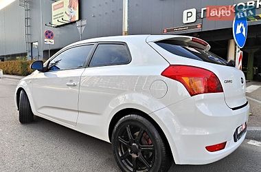 Хэтчбек Kia Ceed 2009 в Киеве