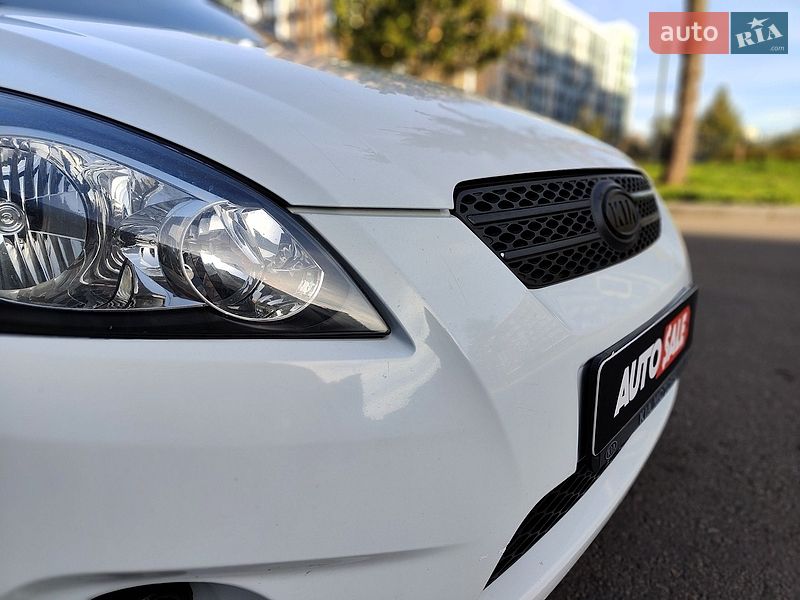 Хэтчбек Kia Ceed 2009 в Киеве