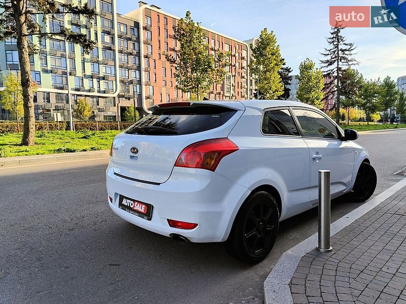 Хэтчбек Kia Ceed 2009 в Киеве