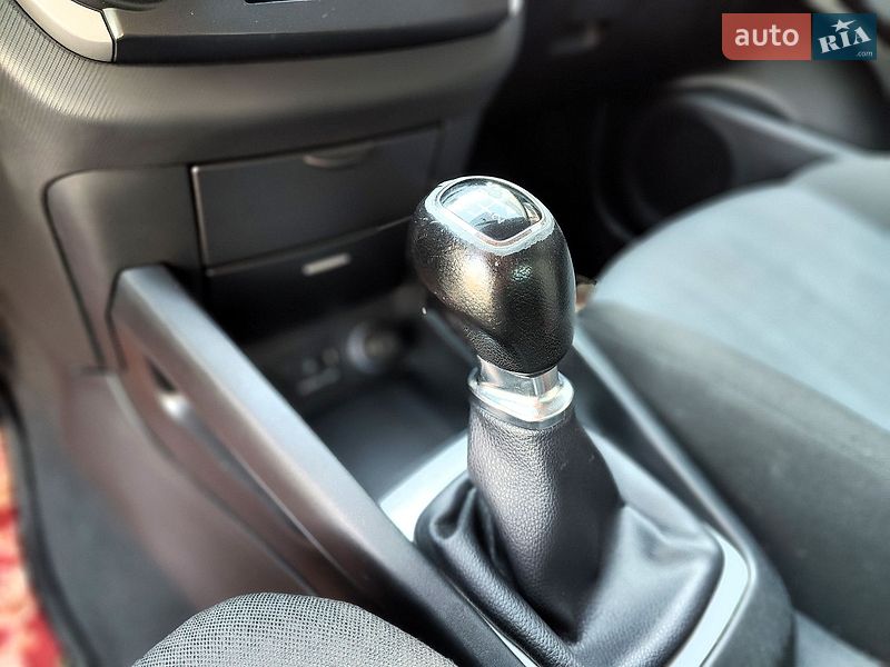 Хэтчбек Kia Ceed 2009 в Киеве
