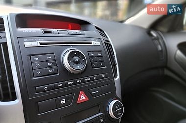 Хэтчбек Kia Ceed 2009 в Киеве