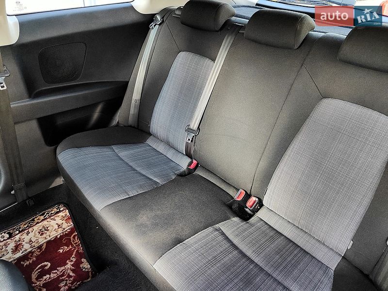 Хэтчбек Kia Ceed 2009 в Киеве