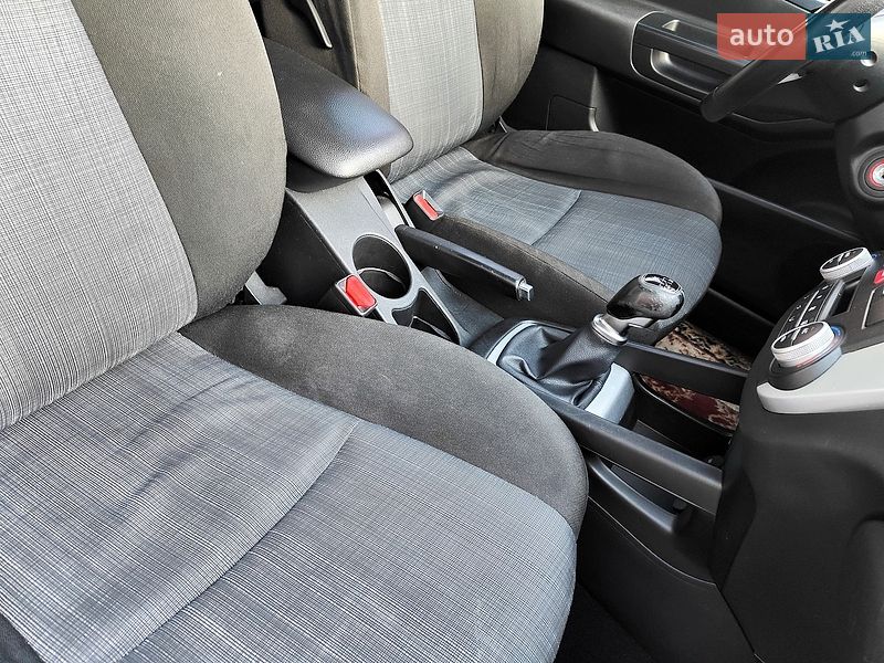 Хэтчбек Kia Ceed 2009 в Киеве