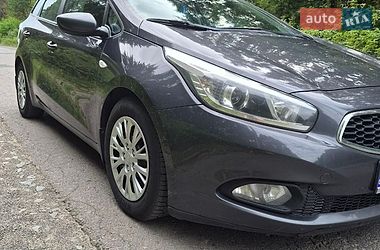 Хэтчбек Kia Ceed 2012 в Радивилове