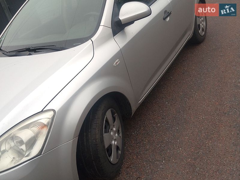 Хэтчбек Kia Ceed 2007 в Броварах фото 9 Хэтчбек Kia Ceed 2007 в Броварах