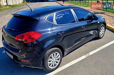 Хэтчбек Kia Ceed 2014 в Киеве