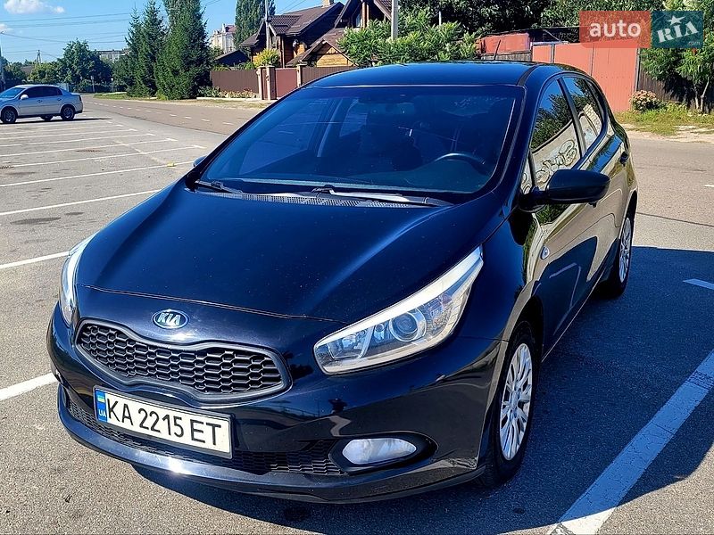 Хэтчбек Kia Ceed 2014 в Киеве