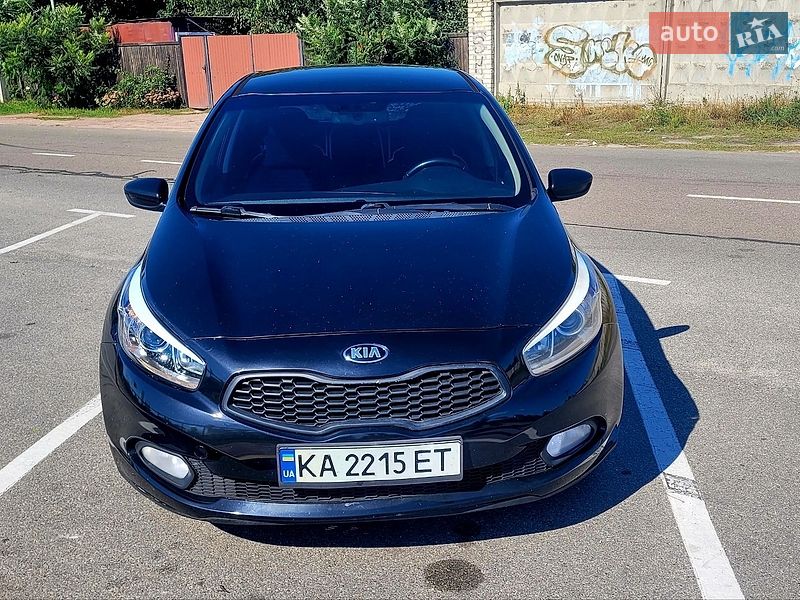 Хэтчбек Kia Ceed 2014 в Киеве