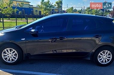 Хэтчбек Kia Ceed 2014 в Киеве