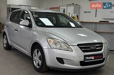 Kia Ceed  2007