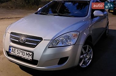 Kia Ceed  2007