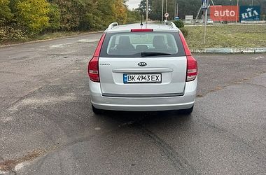 Універсал Kia Ceed 2010 в Рівному