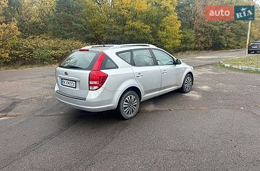Універсал Kia Ceed 2010 в Рівному