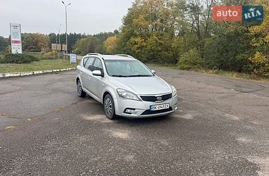 Універсал Kia Ceed 2010 в Рівному