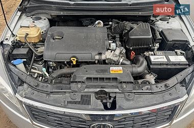 Універсал Kia Ceed 2010 в Рівному