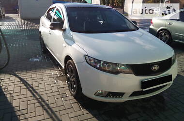 Kia Cerato  2011