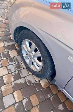 Kia Cerato  2006