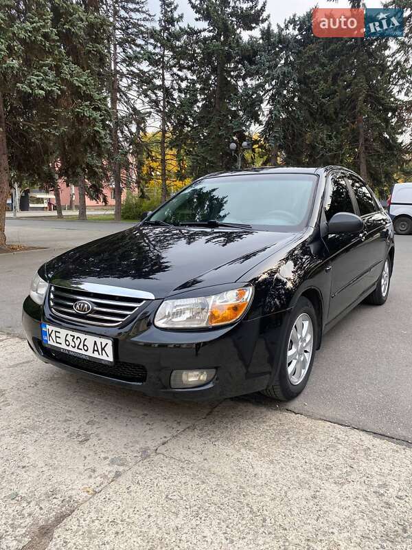 Седан Kia Cerato