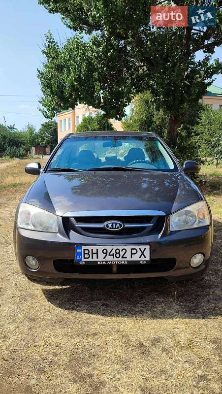 Седан Kia Cerato