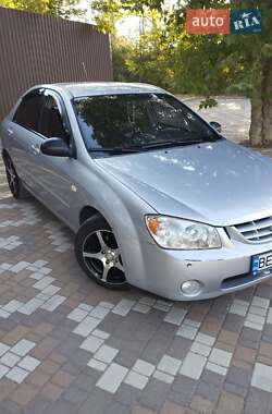 Kia Cerato  2005