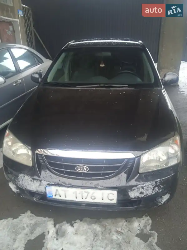 Kia Cerato 2005