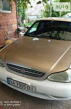 Kia Clarus  2000