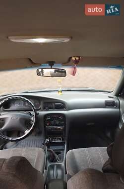Kia Clarus  1998