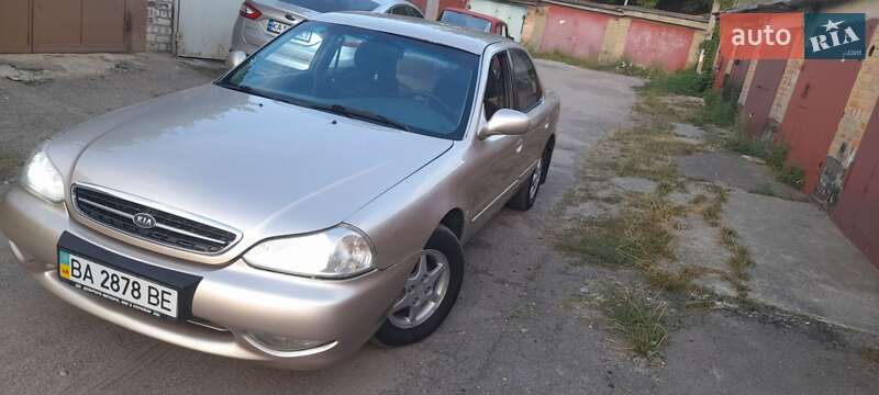 Kia Clarus 1999