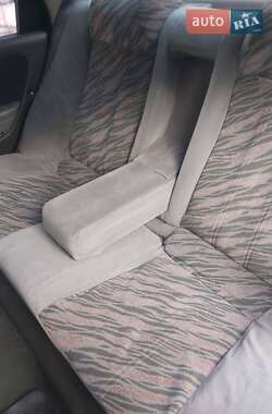 Kia Clarus  1998