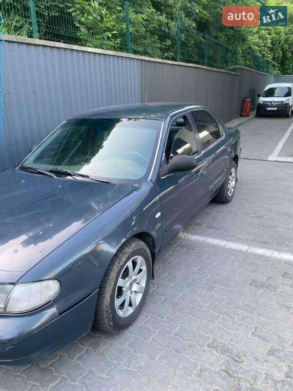 Седан Kia Clarus 1996 в Дружківці
