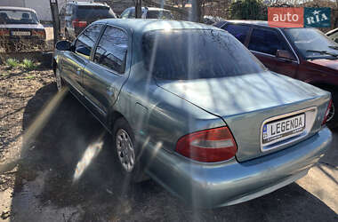 Kia Clarus  1998