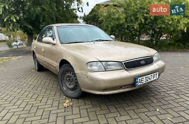 Kia Clarus  1997