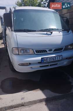 Kia Cosmos  2001