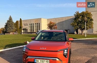 Внедорожник / Кроссовер Kia EV3 2024 в Ровно