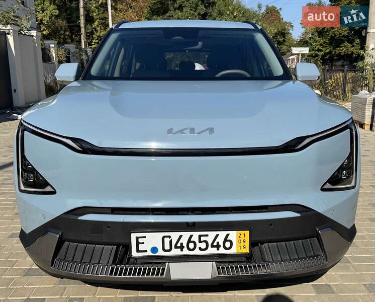 Позашляховик / Кросовер Kia EV5