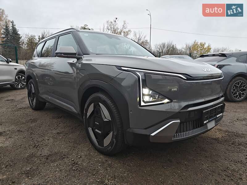 Позашляховик / Кросовер Kia EV5