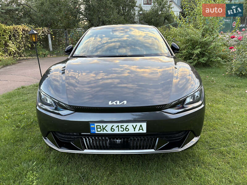 Легковые Kia EV6