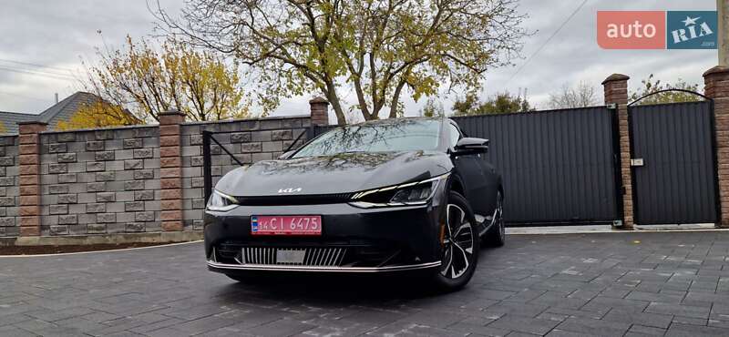 Позашляховик / Кросовер Kia EV6