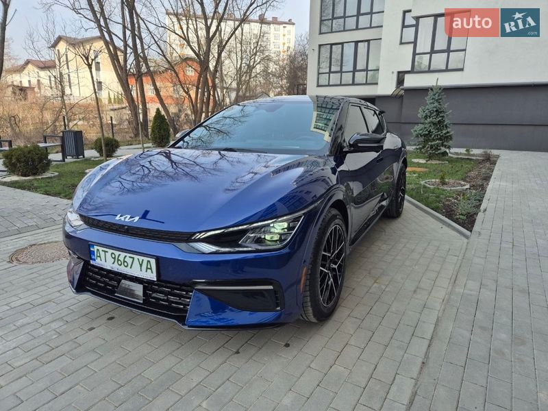 Позашляховик / Кросовер Kia EV6