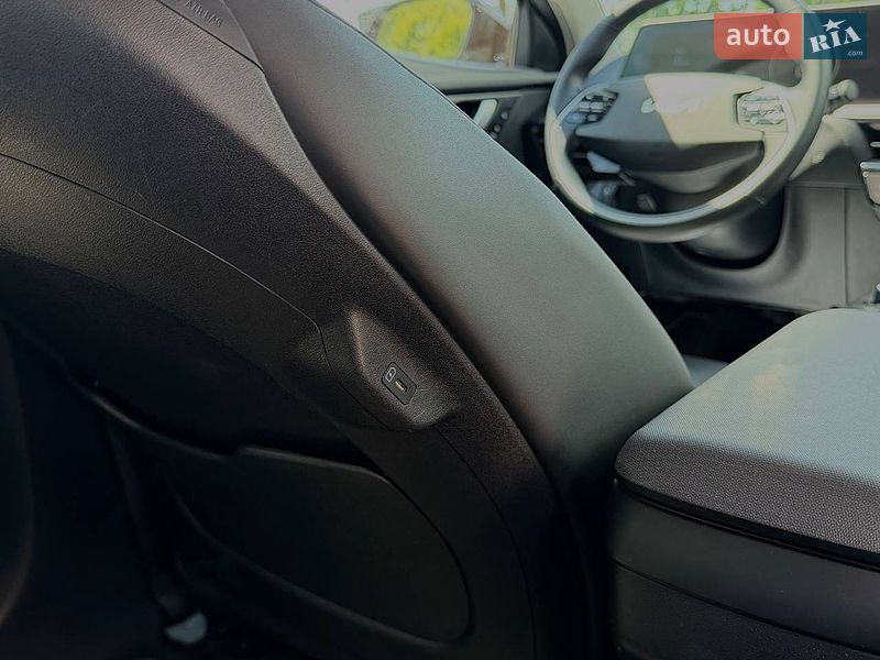 Внедорожник / Кроссовер Kia EV6 2023 в Львове фото 27 Внедорожник / Кроссовер Kia EV6 2023 в Львове