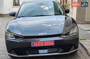 Kia EV6  2024